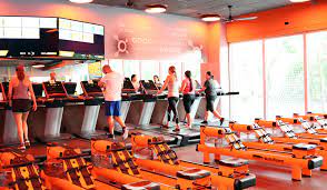 I heard about orange theory from both our cm cassie and a coworker, and found out they have a franchise in miami lakes (ironically enough, located next to a pizza place and steakhouse. Orangetheory Fitness Gym In Miami Florida Miami Design District