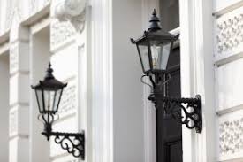 Bagi anda yang menyukai desain simpel dan tak. Jenis Lampu Outdoor Dan Aplikasinya Filmaria