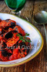 Molte sono le versioni, questa che vi propongo è quella barese. Cozze Al Sugo Alla Barese Ripiene Semplici E Buone