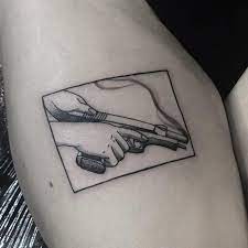 A 'smoking gun' is usually hard evidence of guilt, but when inked on the skin, it's worn as a badge of pride. Smoking Gun By Straydogsociety Tattoogrid Net