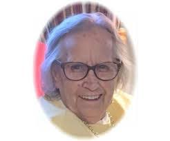 Iva Lee's Instagram, Twitter & Facebook