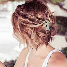 Trying to twist short hair around a curling iron can be a total nightmare. 20 Breezy Beach Wedding Hairstyles And Hair Ideas The Right Hairstyles For You Braids For Short Hair Short Hair Styles Hair Styles