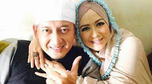 Ustadz zacky mirza mengawali karir di dunia layar kaca saat mengikuti kontes dai di tpi pada tahun 2005. Orangtua Ustaz Zacky Mirza Tak Suka Dengan Shinta Tanjung Showbiz Liputan6 Com