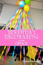 Affordable Simple Birthday Surprise For Boyfriend Easy Inexpensive Birthday Decorating At The Office Cubical Desk Idea Surpris Office Birthday Decorations Cubicle Birthday Decorations Office Birthday