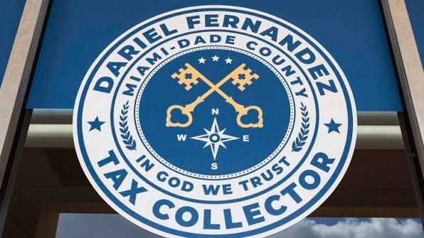 Miami-Dade workers accused of scheme to bypass commercial driver's license  test READ MORE: bit.ly/4cDynba