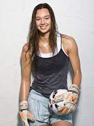 He also works as a freelance journalist and among. Disaster Bin On Twitter Well Christiane Endler The Chilean Goalkeeper Has Had Some Immense Games And I M Not Only Saying That Because I Love All Goalkeepers But Turns Out She Can Hold