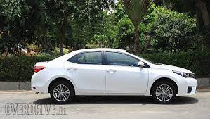 The petrol, though, also has an option of a 7 speed i cvt automatic transmission for added convenience. 2014 Toyota Corolla Altis India First Drive Overdrive