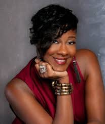 Le'Andria Johnson Reveals to Philly Crowd That She is Pregnant