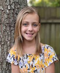 Julianne Teague's Instagram, Twitter & Facebook