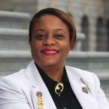 Dori Walsh's Instagram, Twitter & Facebook