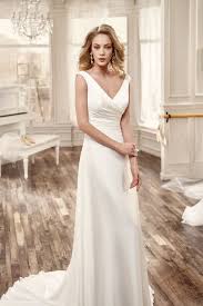 Abiti da sposa economici online, i migliori 2021 per la cerimonia civile ragazze, finalmente dopo un anno da dimenticare, stiamo tornando a sposarci in una situazione un po' più di tranquillità e normalità; Il Matrimonio Civile