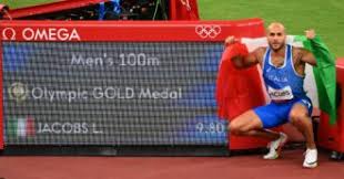 I record del mondo dell'atletica leggera sono uno degli aspetti delle competizioni internazionali sportive che sanno attirare anche i non addetti ai lavori: P7ubsgiknajdcm