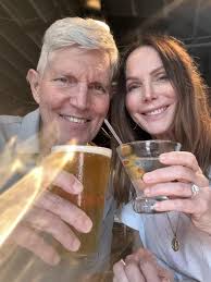 OPEN HOUSE WEEKEND! NEW TO MARKET! Sat 6/29 & Sun 6/30 (12pm to 3pm) 1038  39th Ave N ALLENDALE TERRACE