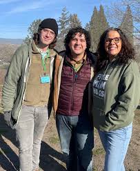 Hundreds gather at benefit concert to support 'vulnerable communities'