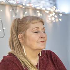 Hello Twilight family 💖 .. 🎶 'It's the most maddening time of the year'  🎶 End up missing so many twilight stories due to Christmas shenanigans &  travels! All lovely, just frustrating