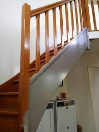 Quelle est la peinture à choisir pour peindre un escalier ? Comment Repeindre Facilement Un Escalier En Bois Forumbrico