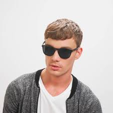 Men's style: shades of summer