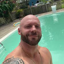 Sempre em frente, Não temos tempo a perder”.