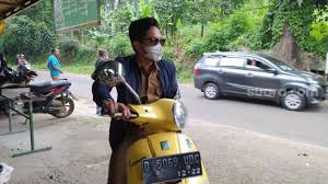 Pria paling ganteng di indonesia, pria paling tampan di indonesia, pria paling cakep di indonesia. Awas Jatuh Cinta Sama Agun Kepala Desa Super Tampan Di Cikalong Suara Jabar