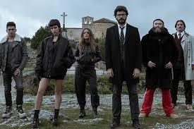 Le professeur se souvient des explications de berlin pour voler l'or de la chambre forte inondée. La Casa De Papel Saison 3 Le Professeur Organise Un Nouveau Braquage Des A Present Sur Netflix Critictoo Series Tv