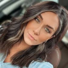 Melissa Berndt's Instagram, Twitter & Facebook