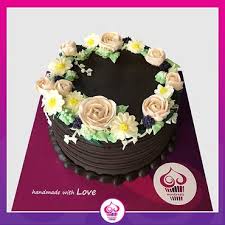A simple and elegant 50th anniversary cake design. Mini Treats Pakistan S Premium Bakery Brand