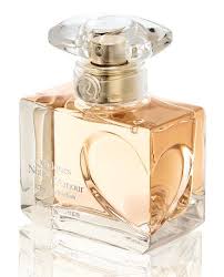 Quelques Notes D Amour Le Parfum D Yves Rocher Qui Respire Le Bonheur Perfume Perfume Reviews Fragrances Perfume