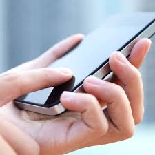 This will loosen and remove dust and dirt particles along with fingerprints. How To Remove Or Replace A Phone S Glass Screen Protector