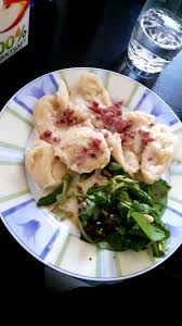 Mehlknepp Pfalzerart Mehlknodel Mehlklosse Mit Specksahnesosse Rezept Mehlklosse Klosse Rezept Klosse