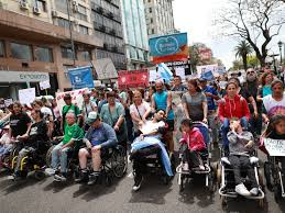 El Gobierno liberó fondos y aumentó las prestaciones para personas con  discapacidad