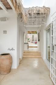 Een mooi interieur hoeft niet altijd duur te zijn. Pure House Ibiza Ibiza Beach Cottage Style Dream Beach Houses