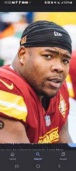 Commanders DT Johnny Newton has a new look and a new mindset. He's learning  from rookie mistakes to become a cornerstone for the 2025 defense.