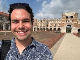 Dustin Goetz's Instagram, Twitter & Facebook