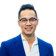 Kelly Jarmon's Instagram, Twitter & Facebook