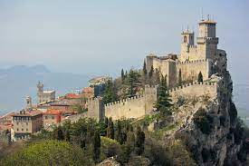 Sint maarten) — остров в карибском море в северной части гряды малых карибских островов. Partir A La Decouverte Des Fabuleux Sites De Saint Marin