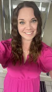 Can someone edit a photo to make it work professional?