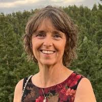 Maureen Leach's Instagram, Twitter & Facebook