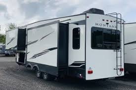 As washer and dryers gained more appeal, rv manufacturers have found more creative ways to place separated washer and dryers. Travel Trailer With Washer And Dryer Our Top 5 Ranking