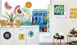 Der kostenlose service von google übersetzt in sekundenschnelle wörter, sätze und webseiten zwischen deutsch und über 100 anderen sprachen. Bedruckbare Klebefolie Fur Schaufenster Und Fahrzeuge Pixartprinting