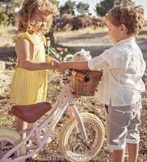 Banwood Lobecykel First Go Rosa Lobecykel Lobecykelborn Bornecykel Forstecykel Tohjuletcykel Traenebalance Cykle Sadel Cykel