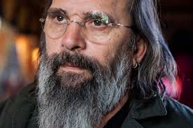 Folk legend Steve Earle keeps faith with the new, while paying tribute to  the old