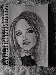 Elisa Arts's Instagram, Twitter & Facebook