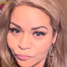 Who is a good hair stylist for blonde hair in Houston?