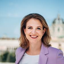 Den Vorstand von NEOS kennenlernen