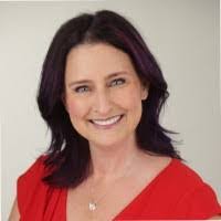 Kimberly Eldredge's Instagram, Twitter & Facebook