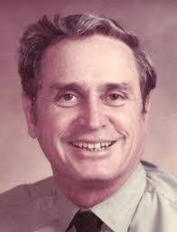 Everett Hull's Instagram, Twitter & Facebook