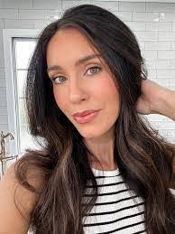 Billie Covington's Instagram, Twitter & Facebook