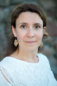 Det är med stolthet och glädje vi presenterar vår nytillträdda musiklärare  och dirigent Maria Goundorina, som därmed efterträder Helene Stureborg.  ”Det är mycket roligt att få börja jobba på KG! Ett uppdrag