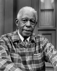 🎶✨ On June 3, we celebrate the birthday of Roland Hayes — a Gordon County  native and one of the most influential classical tenors in American  history. Born in 1887, Hayes broke