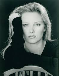 Leslie Ballou's Instagram, Twitter & Facebook